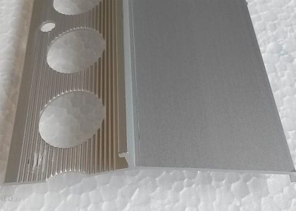 Emaga Profil Aluminiowy Balkonowy Okapnikowy 85Mm 2,5M Srebro