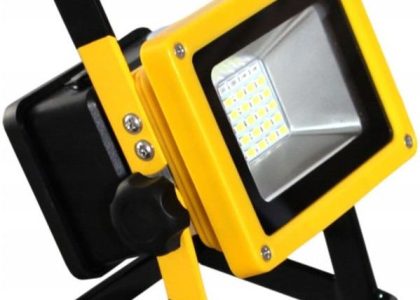 Halogen Lampa Naświetlacz Led 10Wat 2400 Lm