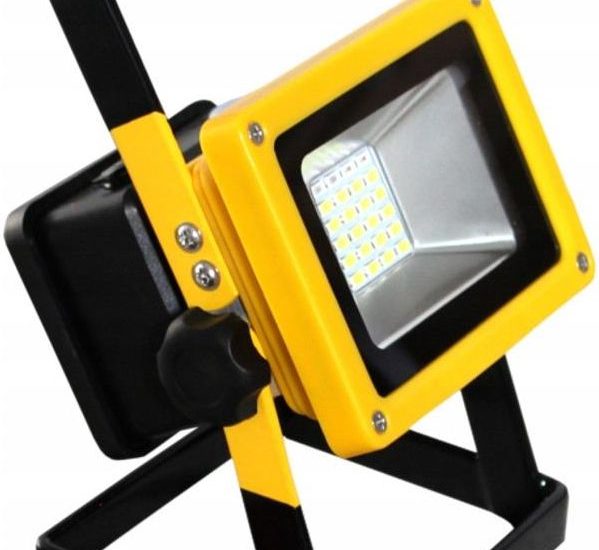 Halogen Lampa Naświetlacz Led 10Wat 2400 Lm