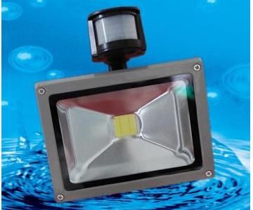 HALOGEN LED 20W ZIMNY BIAŁY+CZUJKA PIR